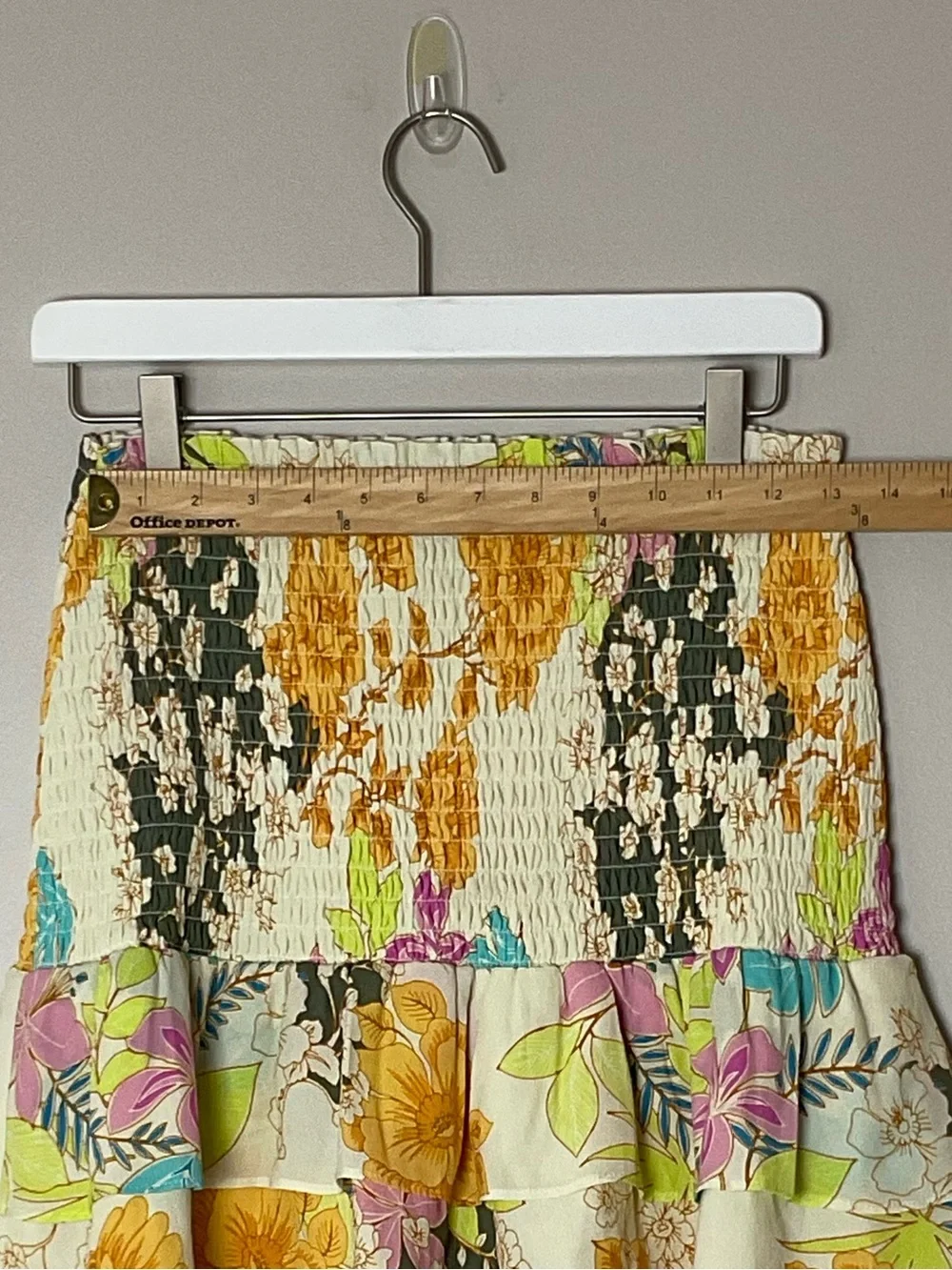 NWT Guess Toni Gold Coast Collection Floral Smocked Mini Skirt Boho Romantic S